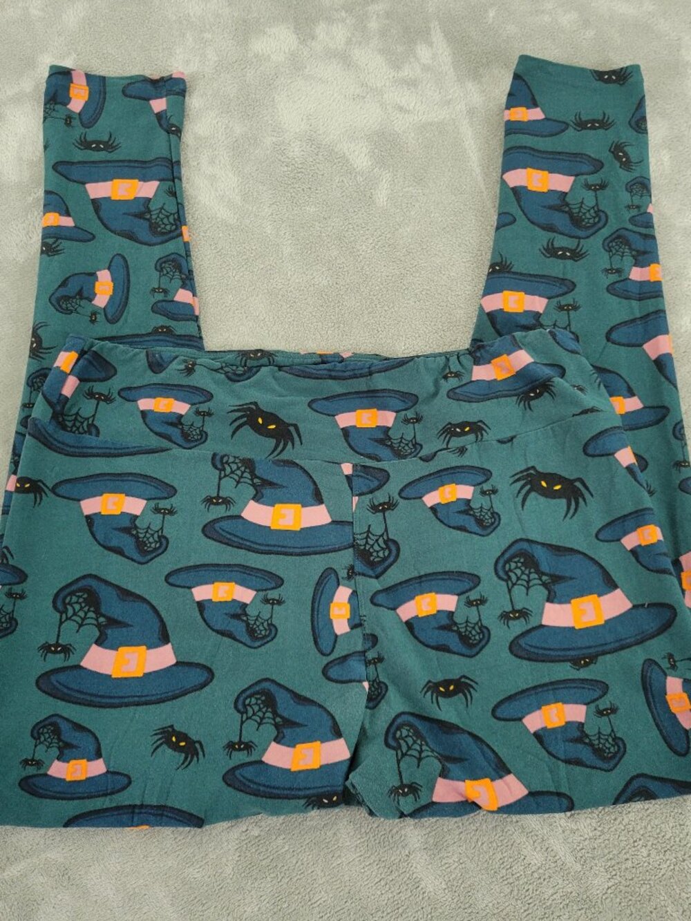 LuLaRoe TC‎ Leggings Tall Curvy Halloween Green Witch Hats Spiders Pants GRE34E